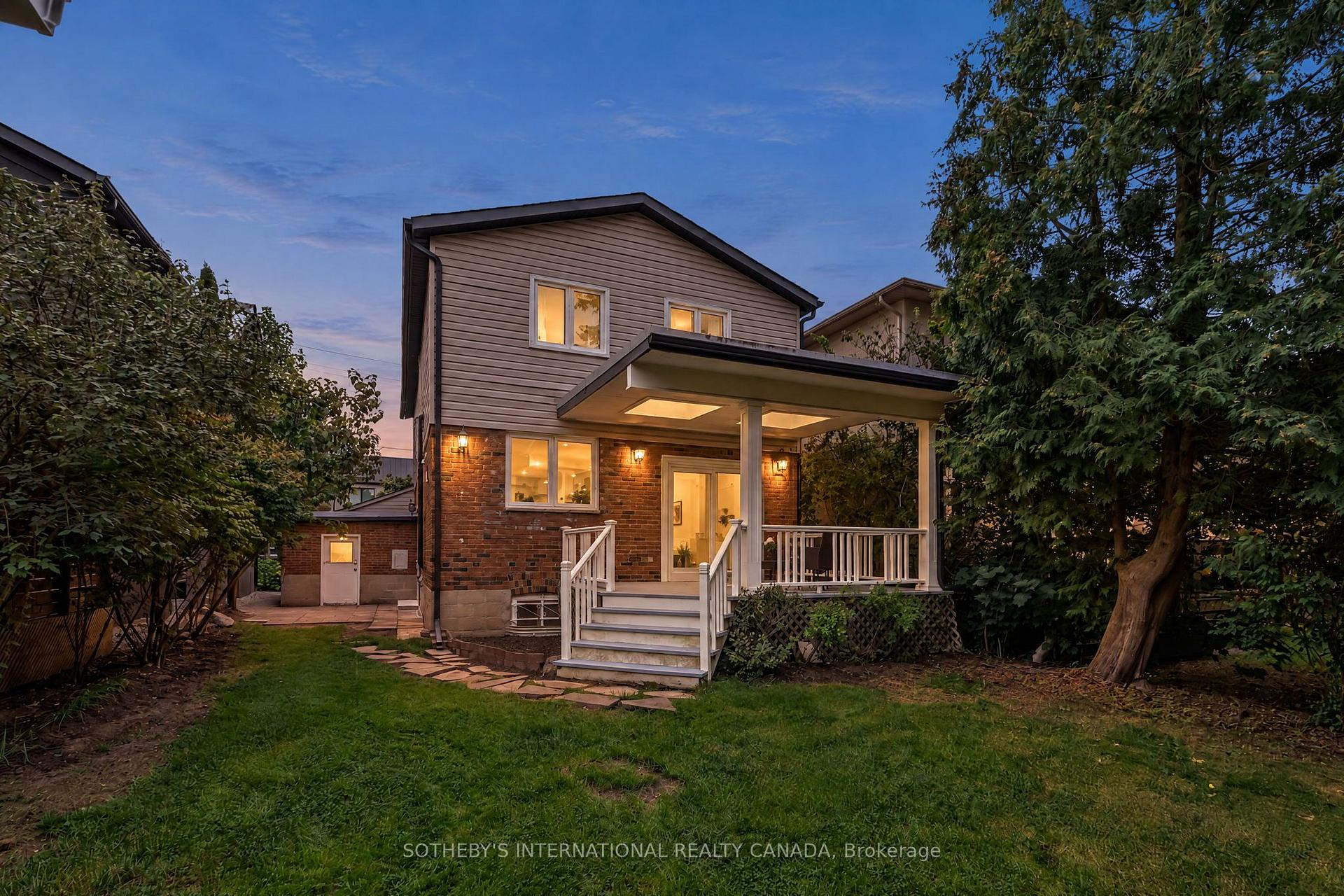 Photo 55 of 122 Brentcliffe Road, Toronto, Leaside — HOMEH