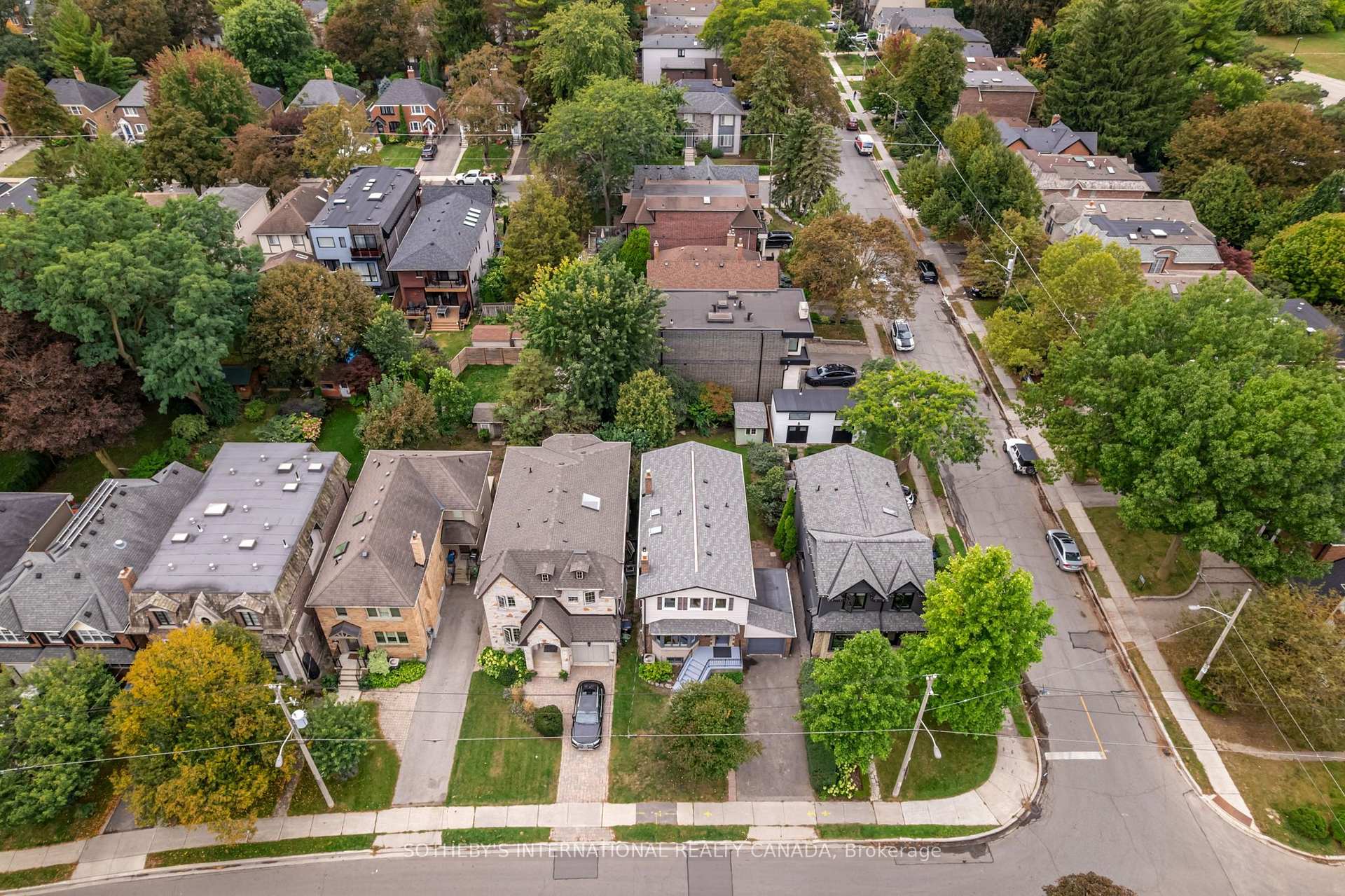 Photo 58 of 122 Brentcliffe Road, Toronto, Leaside — HOMEH