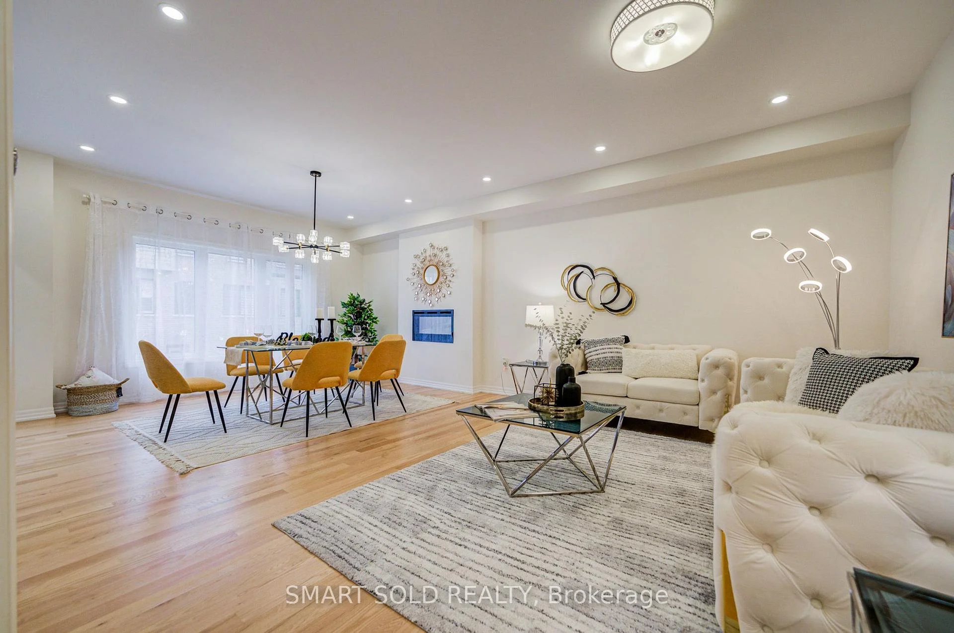 Photo 2 of 67 Tango Crescent, Newmarket, Woodland Hill — HOMEH