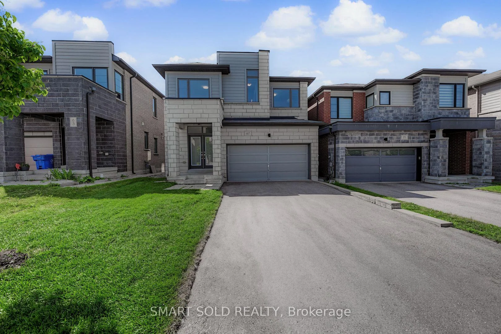 Photo 4 of 67 Tango Crescent, Newmarket, Woodland Hill — HOMEH