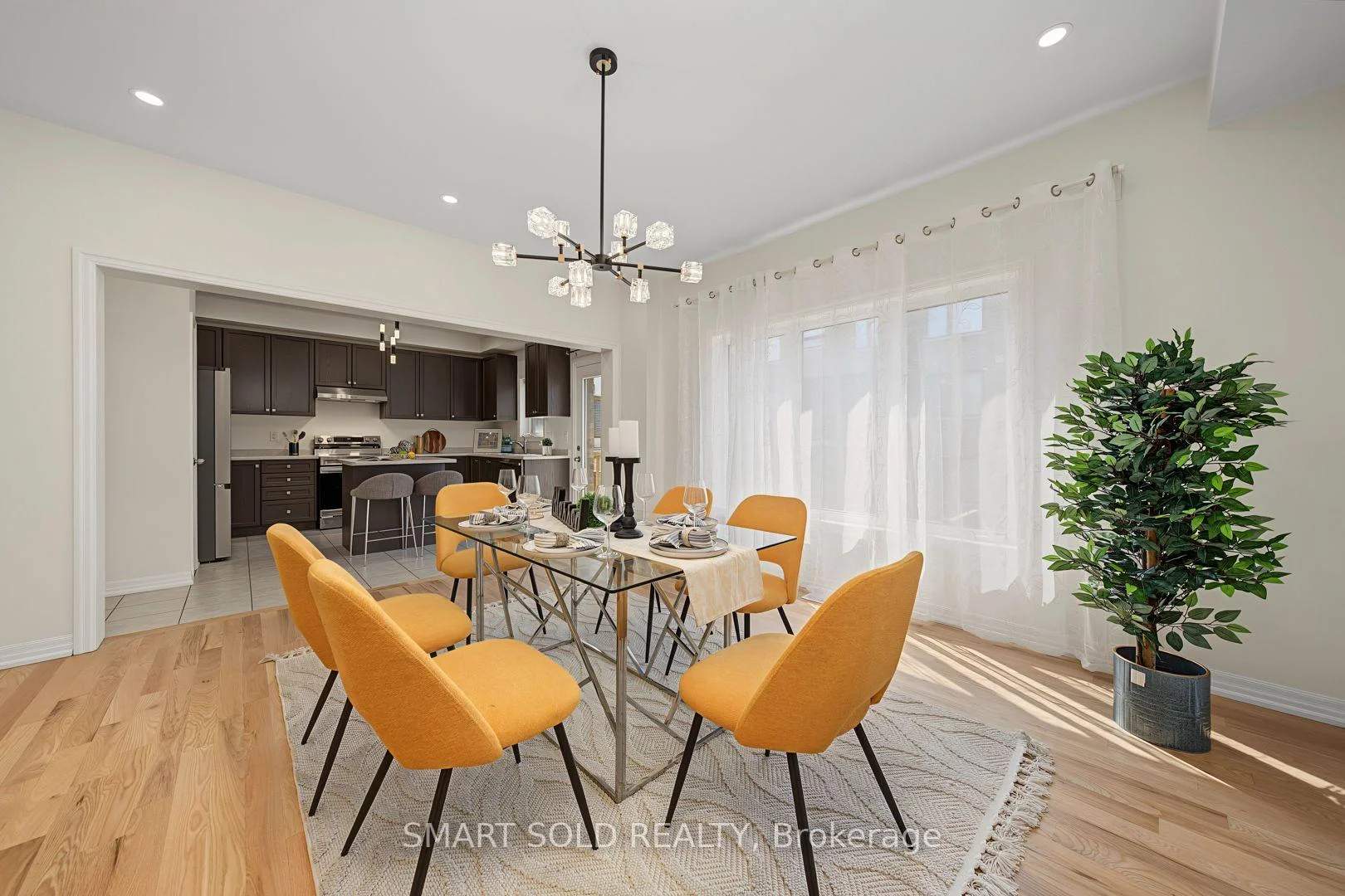 Photo 13 of 67 Tango Crescent, Newmarket, Woodland Hill — HOMEH