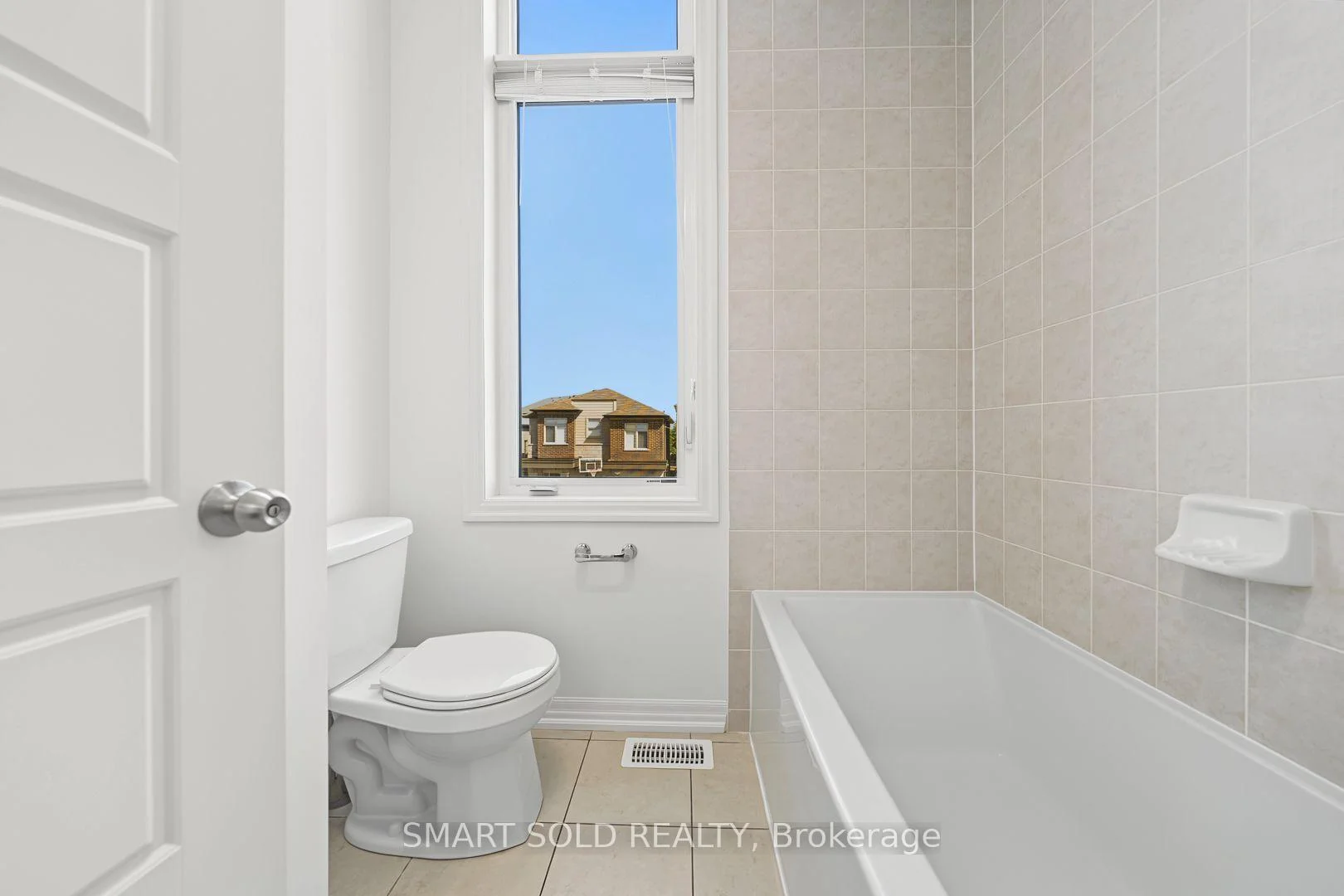 Photo 43 of 67 Tango Crescent, Newmarket, Woodland Hill — HOMEH