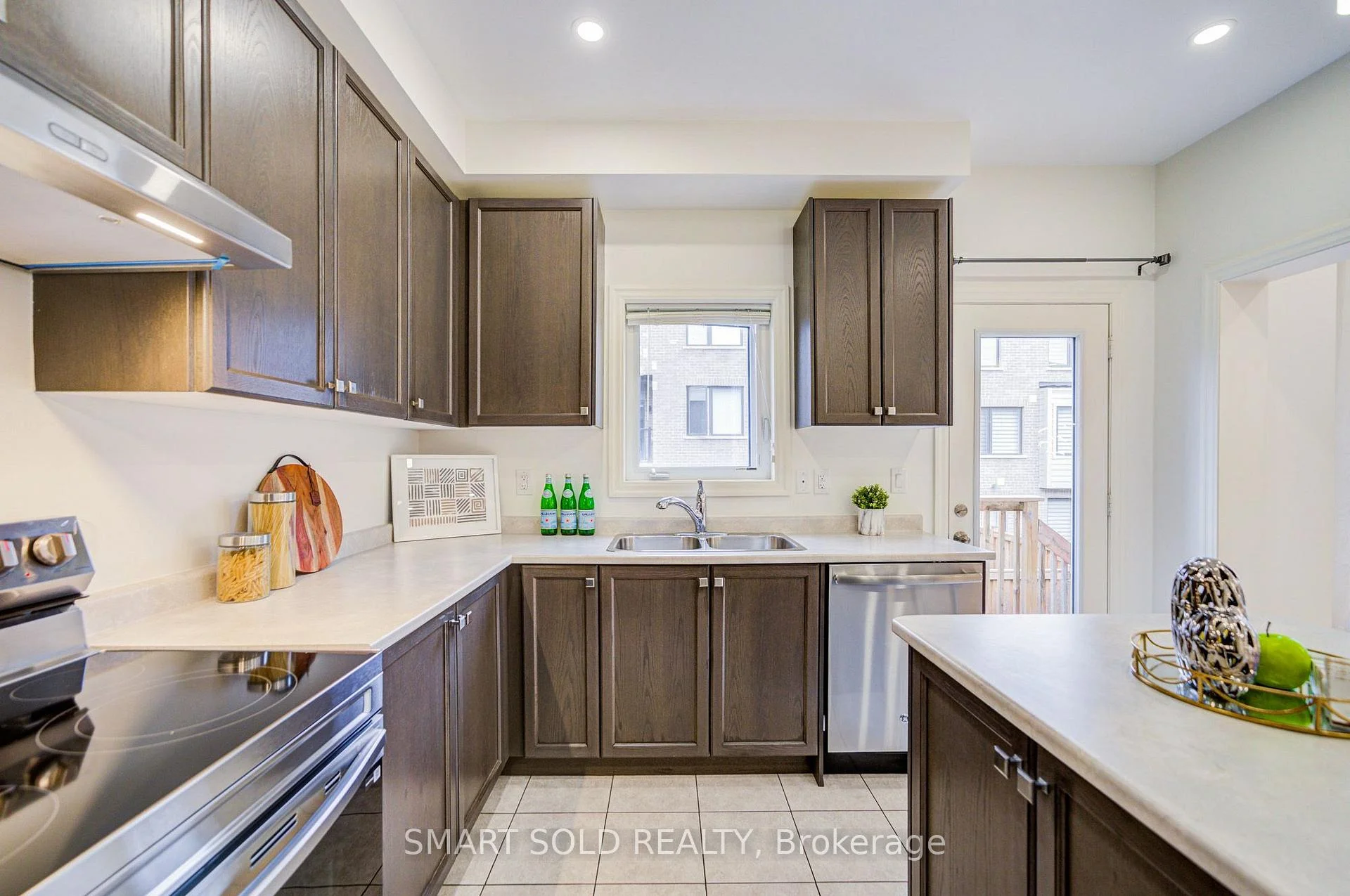 Photo 90 of 67 Tango Crescent, Newmarket, Woodland Hill — HOMEH