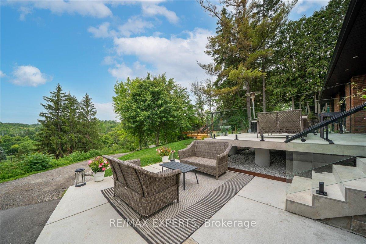 Photo 35 of 525 King Street E, Caledon, Bolton North — HOMEH