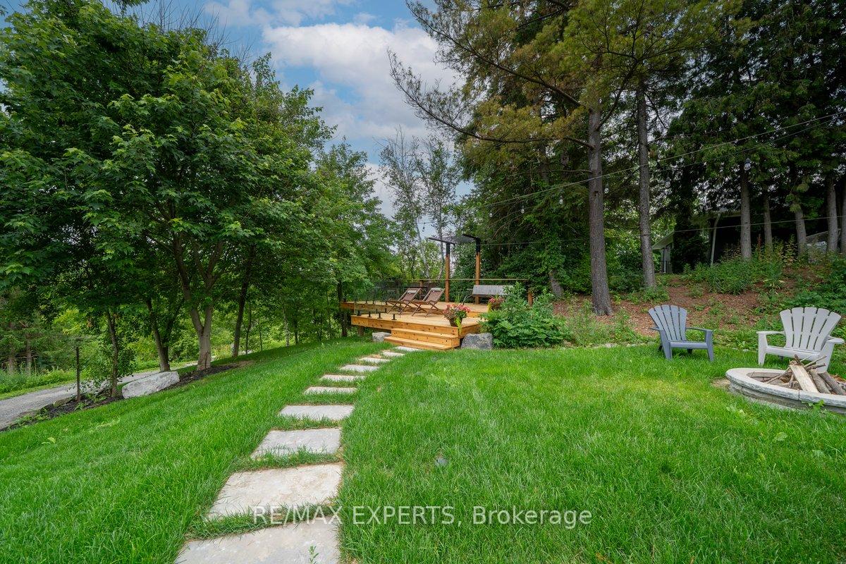 Photo 41 of 525 King Street E, Caledon, Bolton North — HOMEH