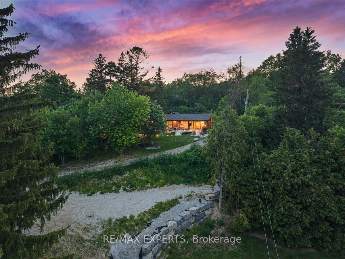 Photo 47 of 525 King Street E, Caledon, Bolton North — HOMEH