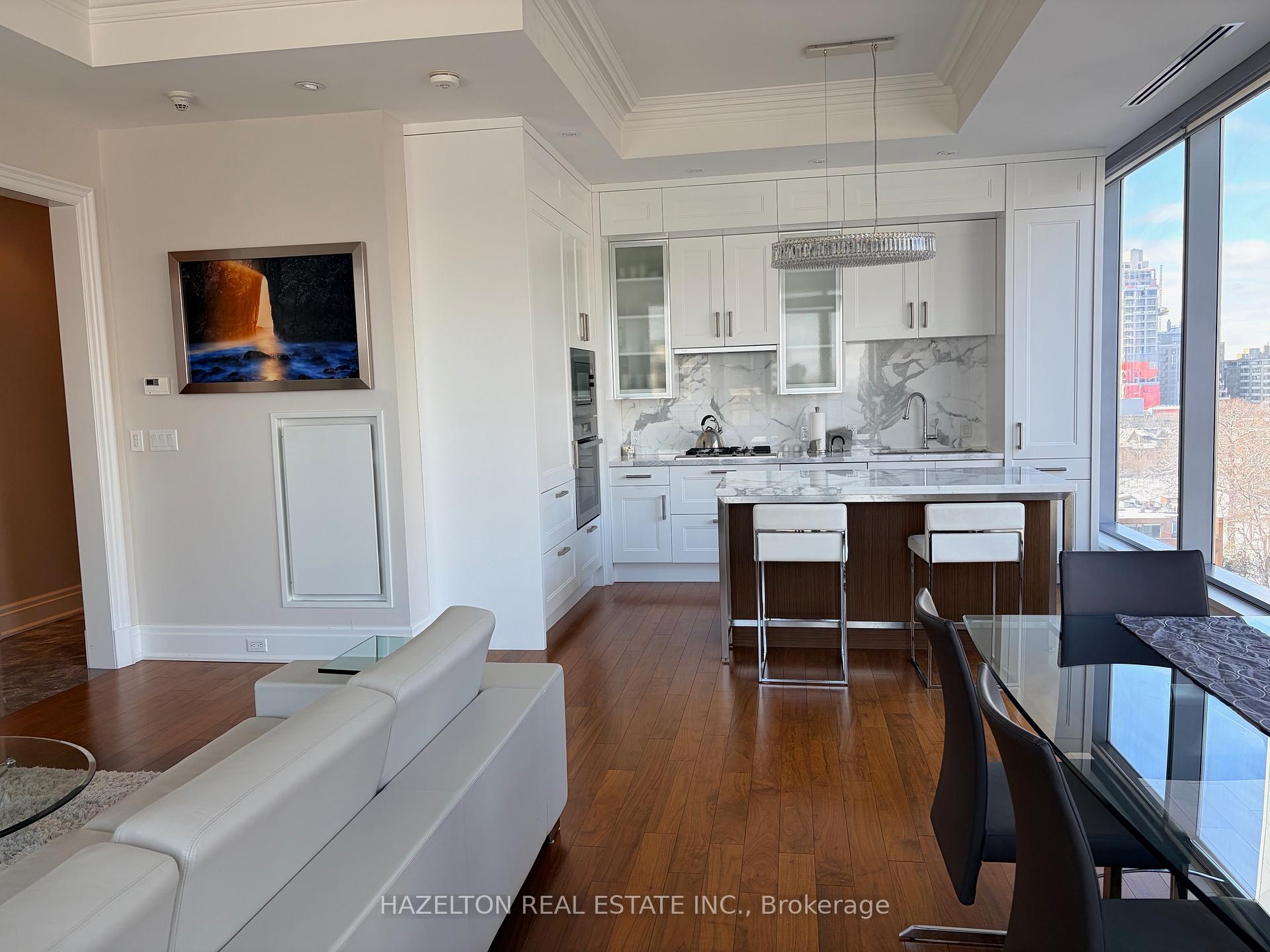 Photo 5 of Unit 902, 55 Scollard Street, Toronto, The Annex — HOMEH