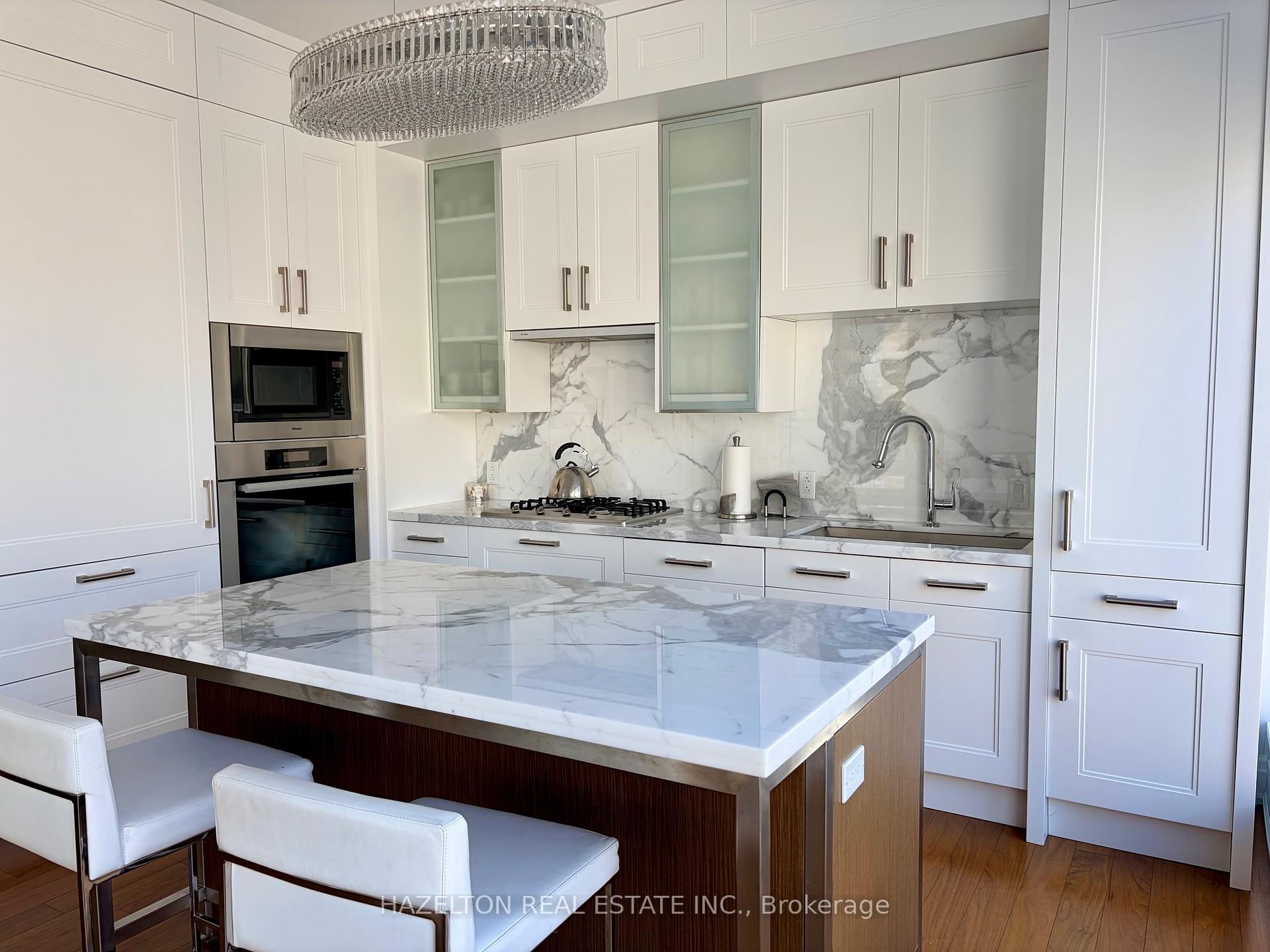 Photo 6 of Unit 902, 55 Scollard Street, Toronto, The Annex — HOMEH