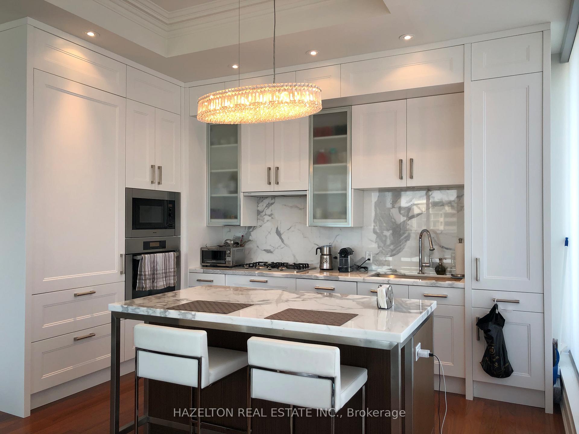 Photo 8 of Unit 902, 55 Scollard Street, Toronto, The Annex — HOMEH
