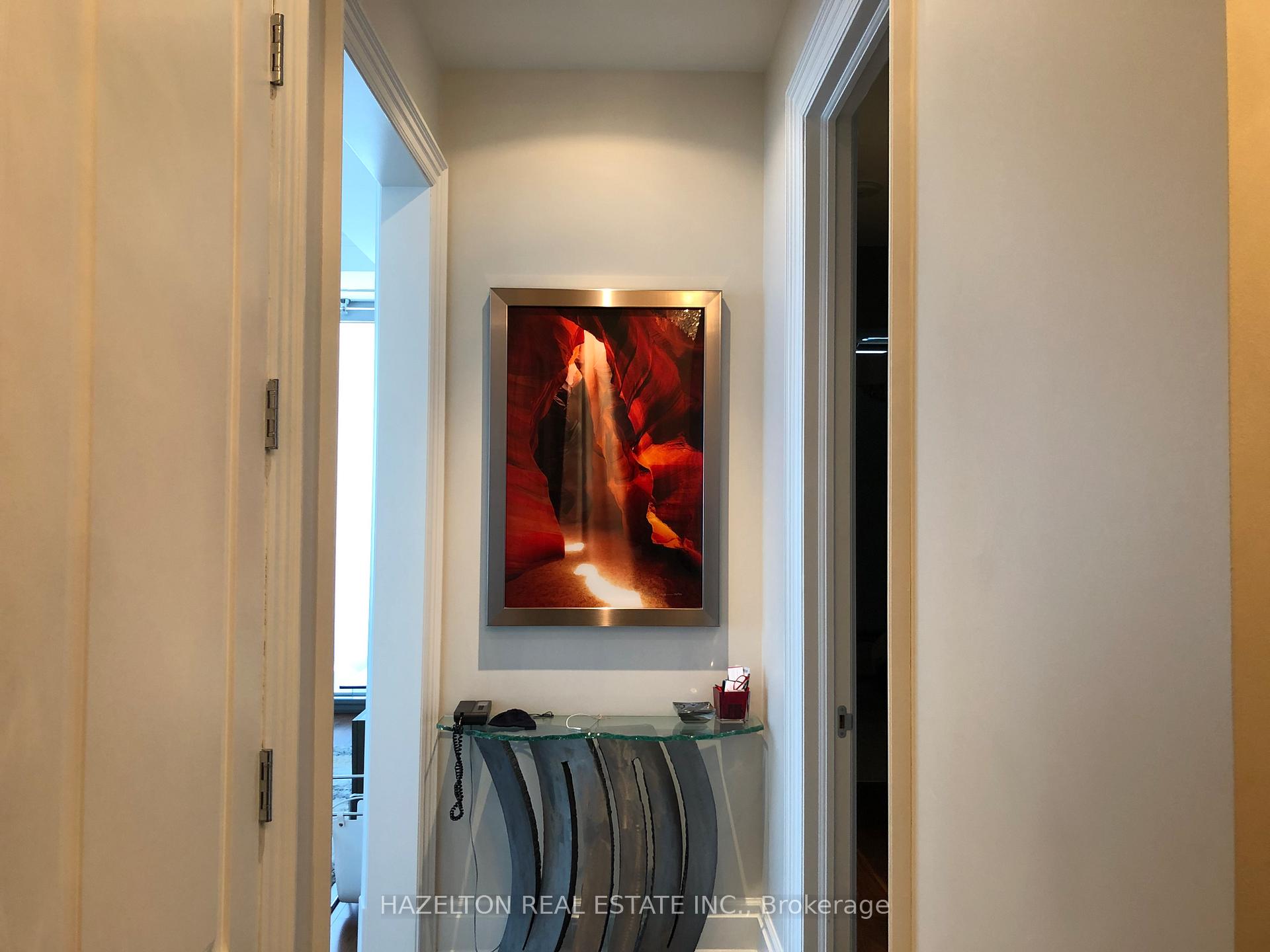 Photo 10 of Unit 902, 55 Scollard Street, Toronto, The Annex — HOMEH