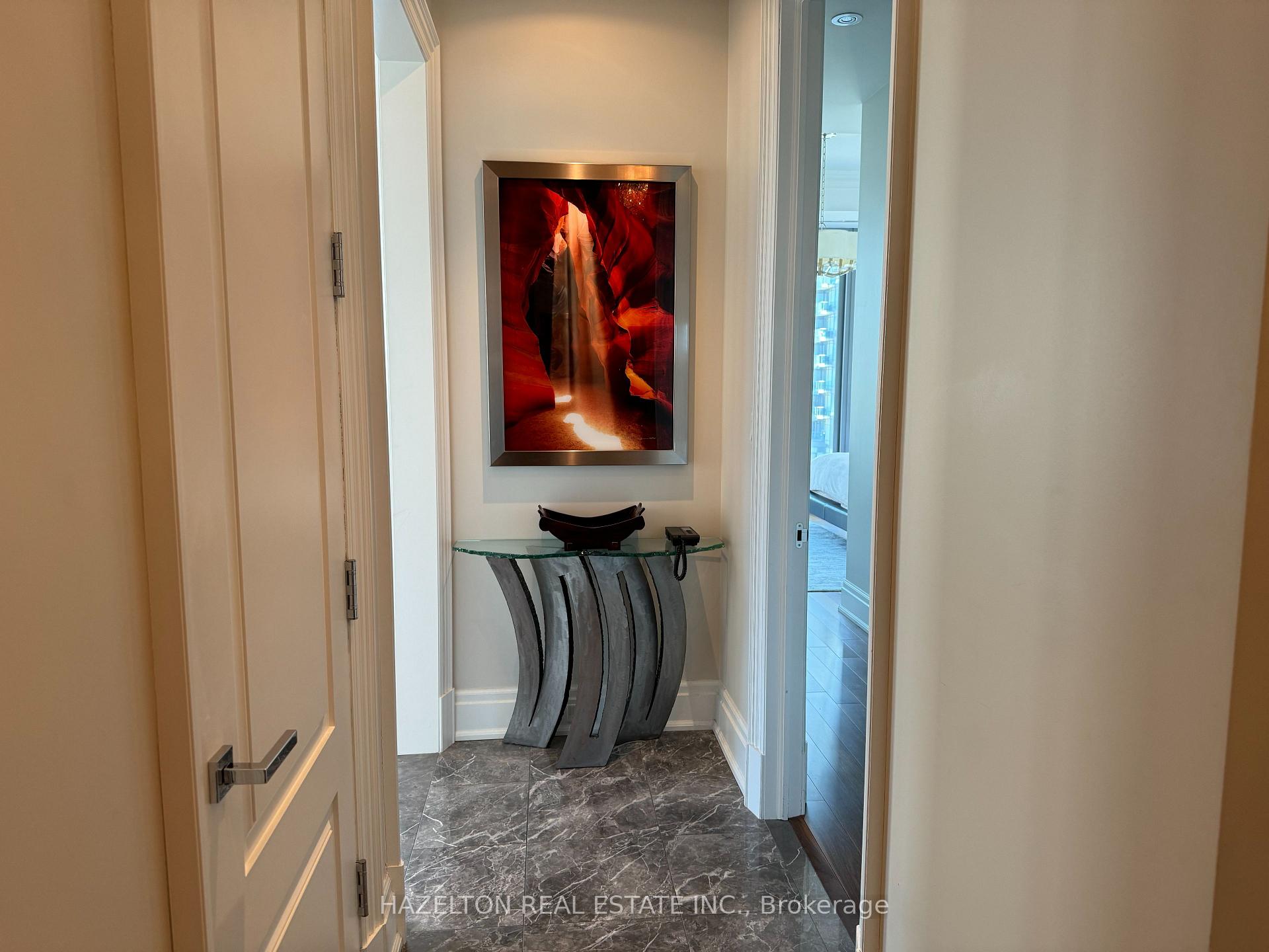 Photo 11 of Unit 902, 55 Scollard Street, Toronto, The Annex — HOMEH