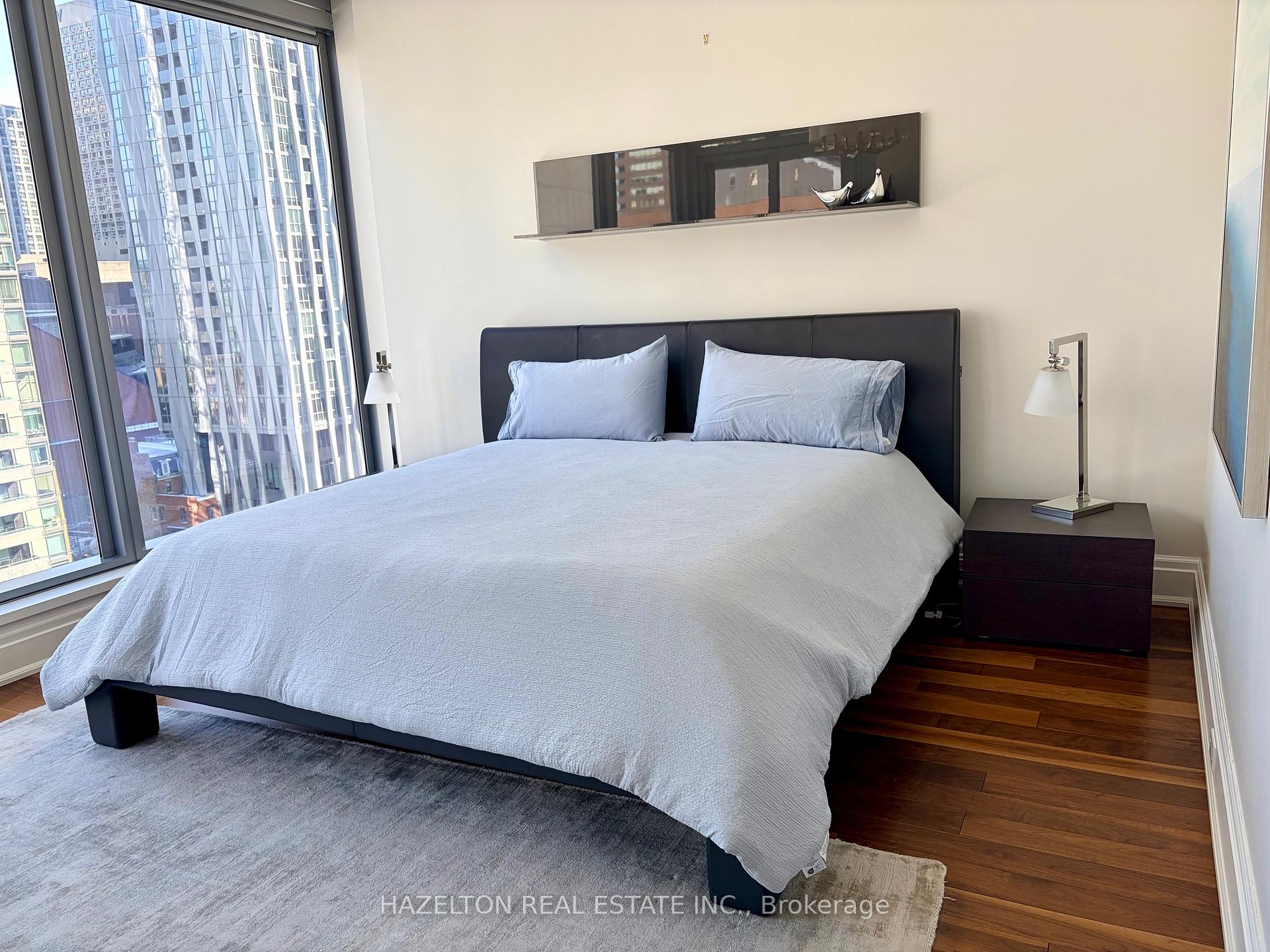 Photo 12 of Unit 902, 55 Scollard Street, Toronto, The Annex — HOMEH