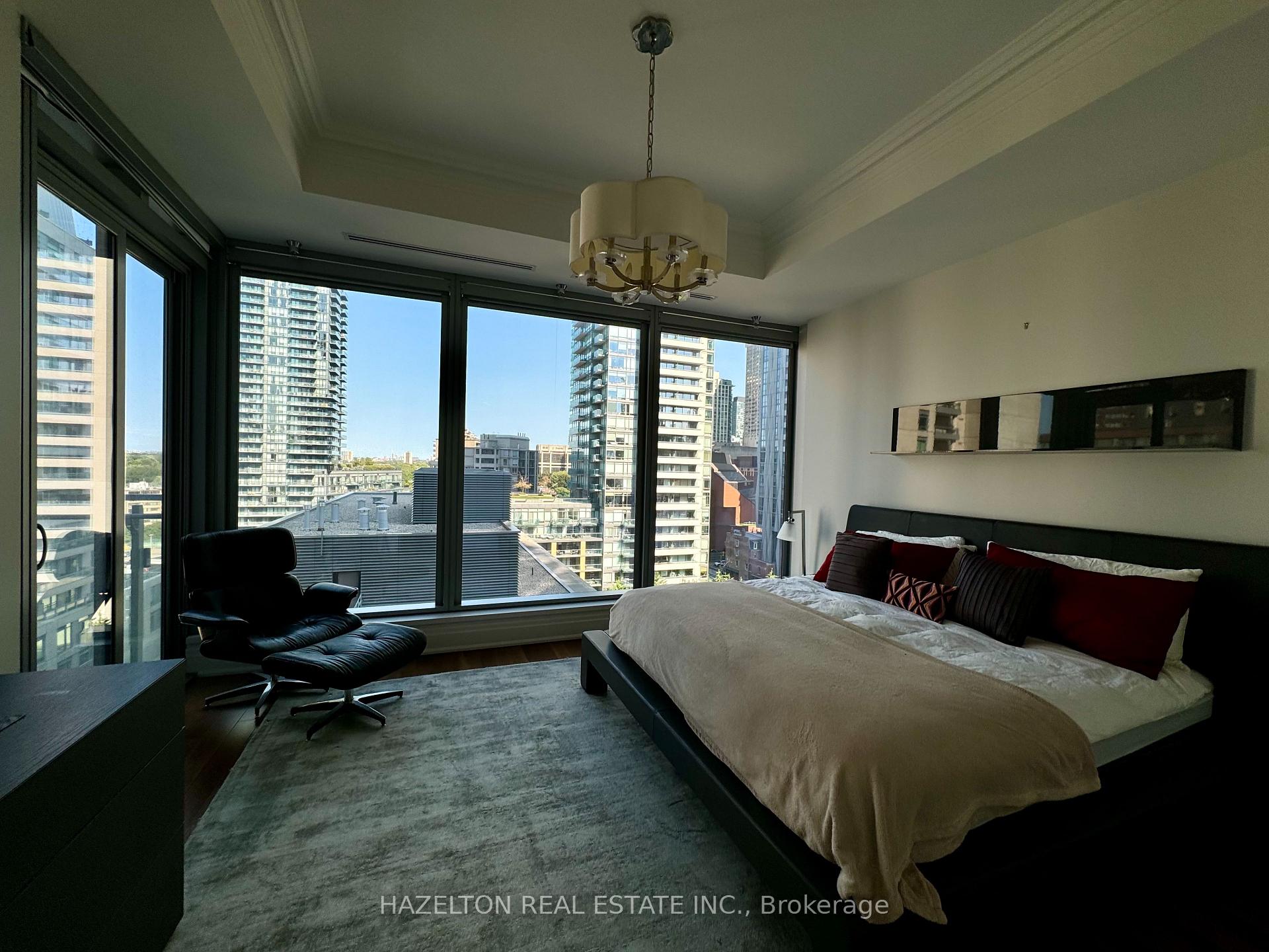 Photo 13 of Unit 902, 55 Scollard Street, Toronto, The Annex — HOMEH