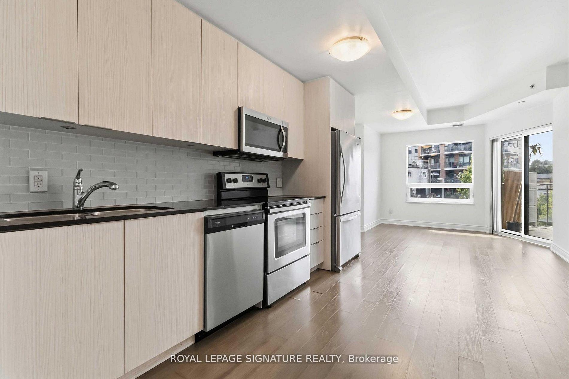 Photo 3 of Unit 233, 86 Woodbridge Avenue, Vaughan, West Woodbridge — HOMEH