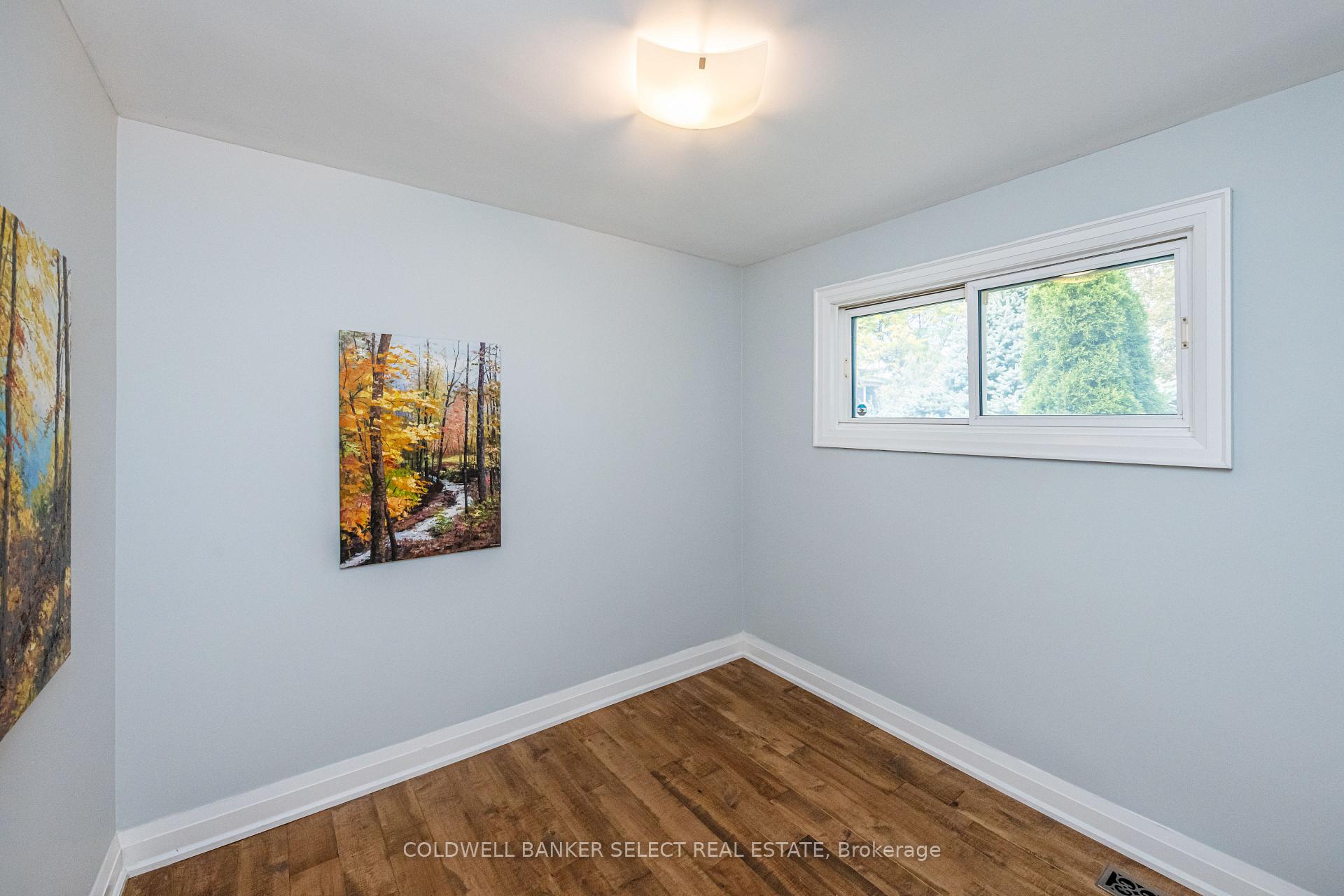 Photo 21 of 158 Ellwood Drive W, Caledon, Bolton West — HOMEH