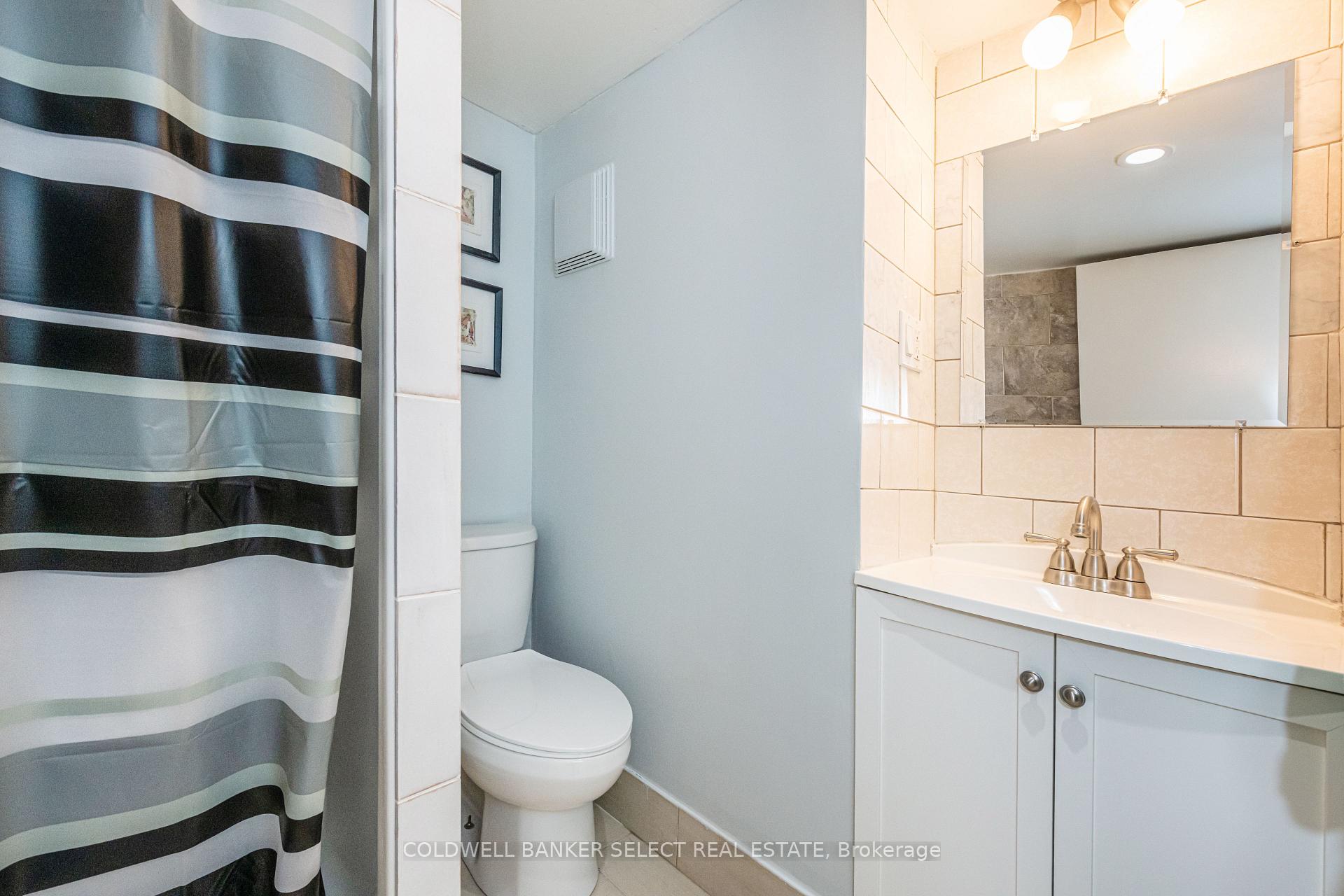 Photo 28 of 158 Ellwood Drive W, Caledon, Bolton West — HOMEH