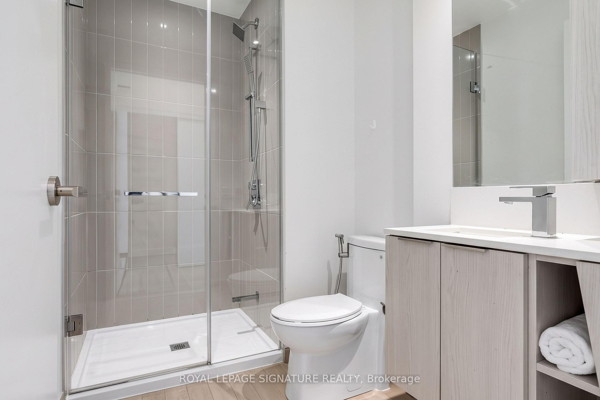 Photo 4 of Unit 610, 3900 Confederation Parkway, Mississauga, City Centre — HOMEH