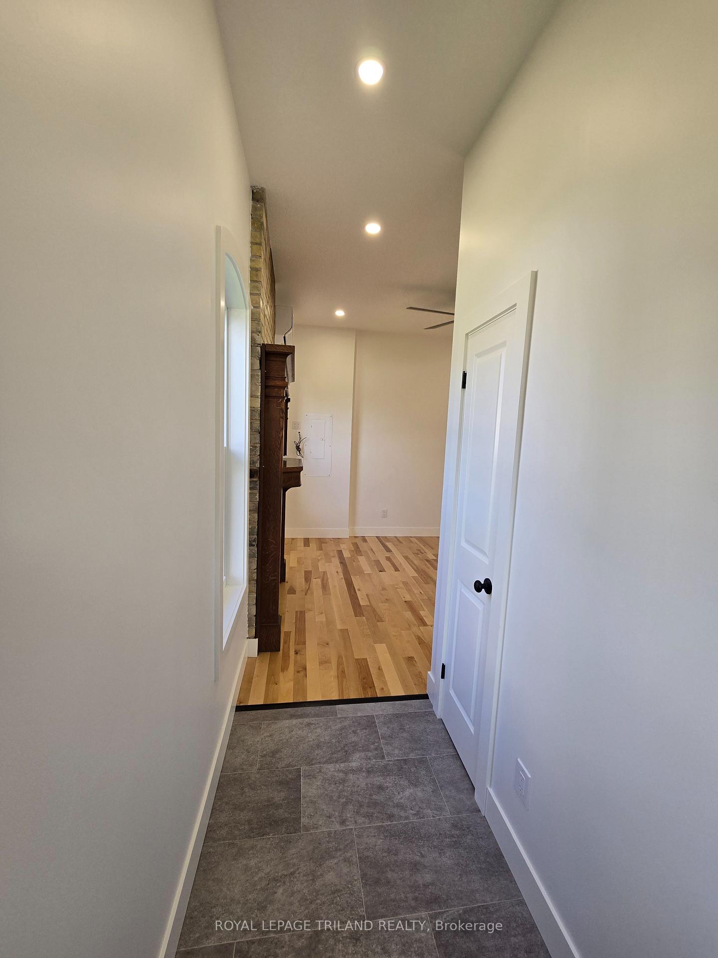 Photo 4 of 245 Ross Street, St. Thomas — HOMEH