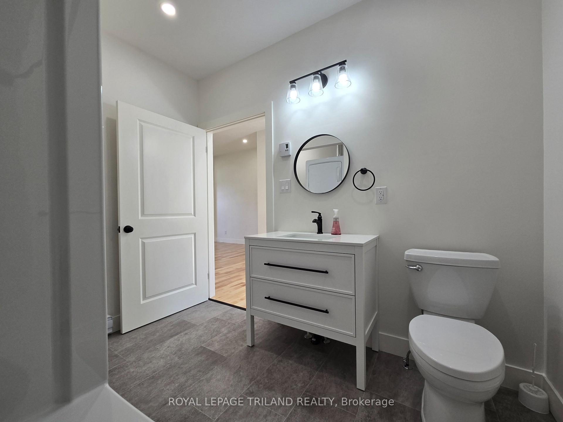Photo 16 of 245 Ross Street, St. Thomas — HOMEH