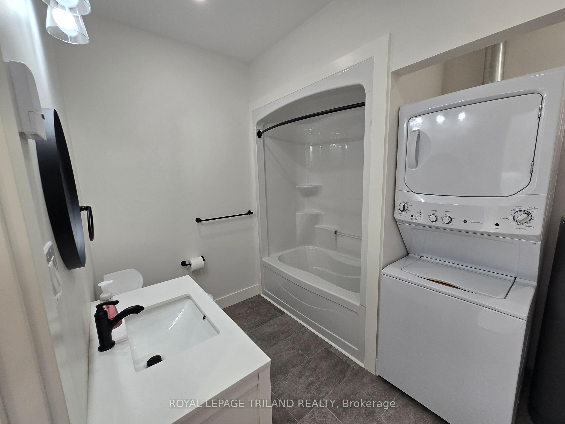 Photo 18 of 245 Ross Street, St. Thomas — HOMEH