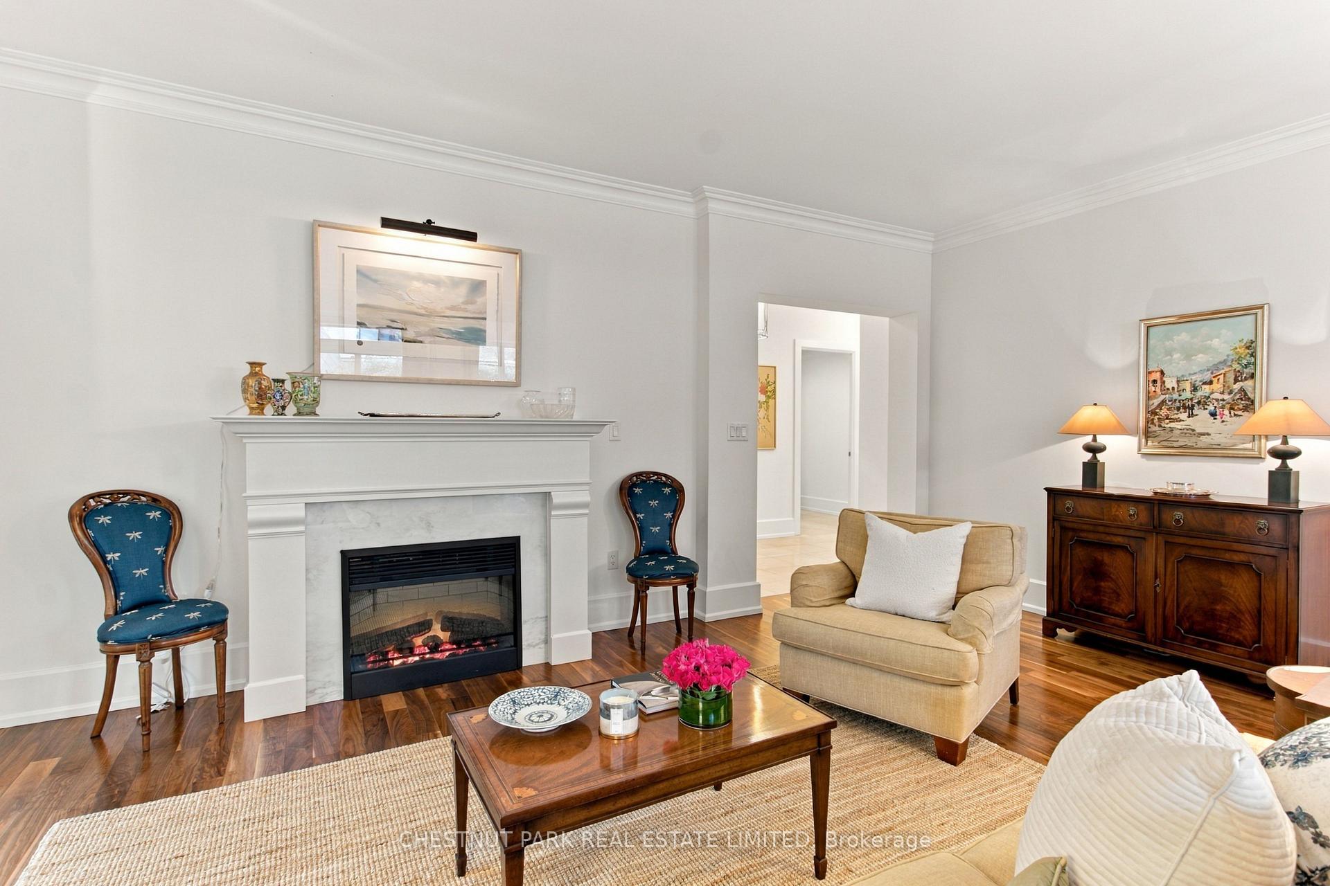 Photo 6 of Unit 203B, 660 Sheppard Avenue E, North York, Bayview Village — HOMEH