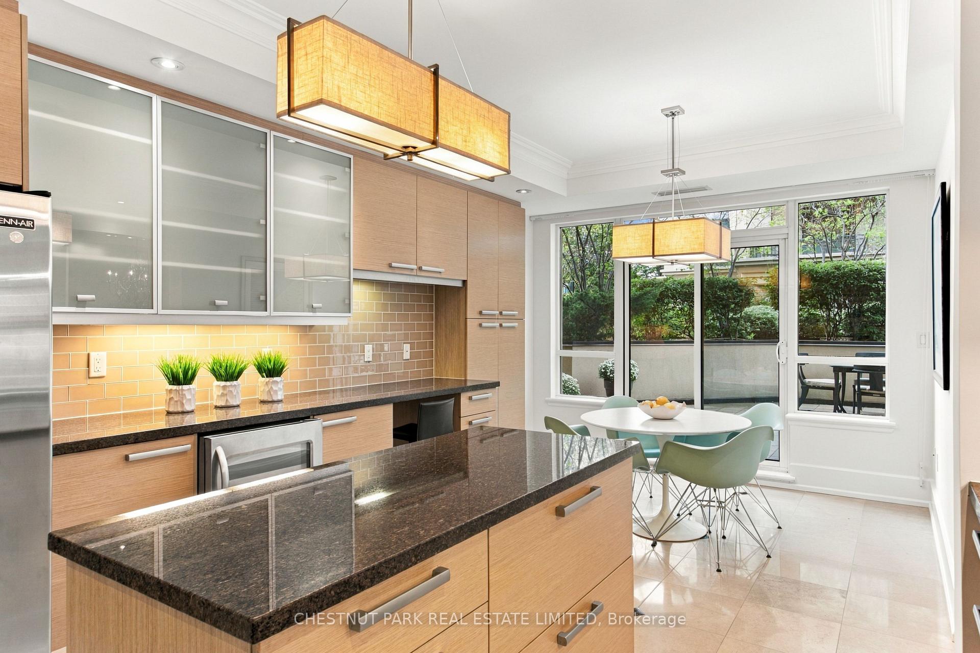 Photo 10 of Unit 203B, 660 Sheppard Avenue E, North York, Bayview Village — HOMEH