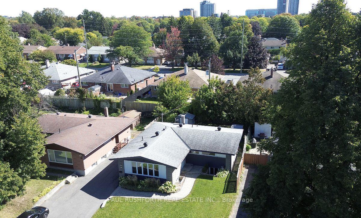 Photo 6 of 2160 Lambeth Walk, Ottawa, Parkway Park — HOMEH