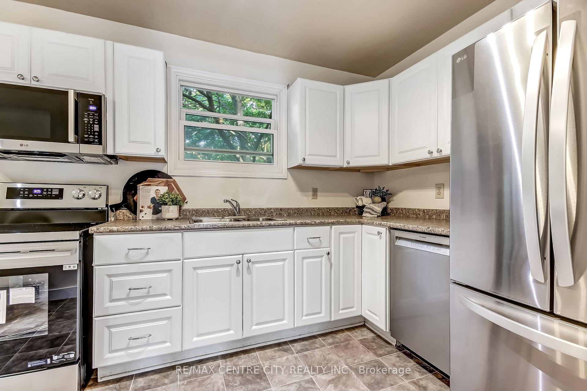 Photo 6 of Unit 30, 101 Highview Avenue E, London, South P — HOMEH