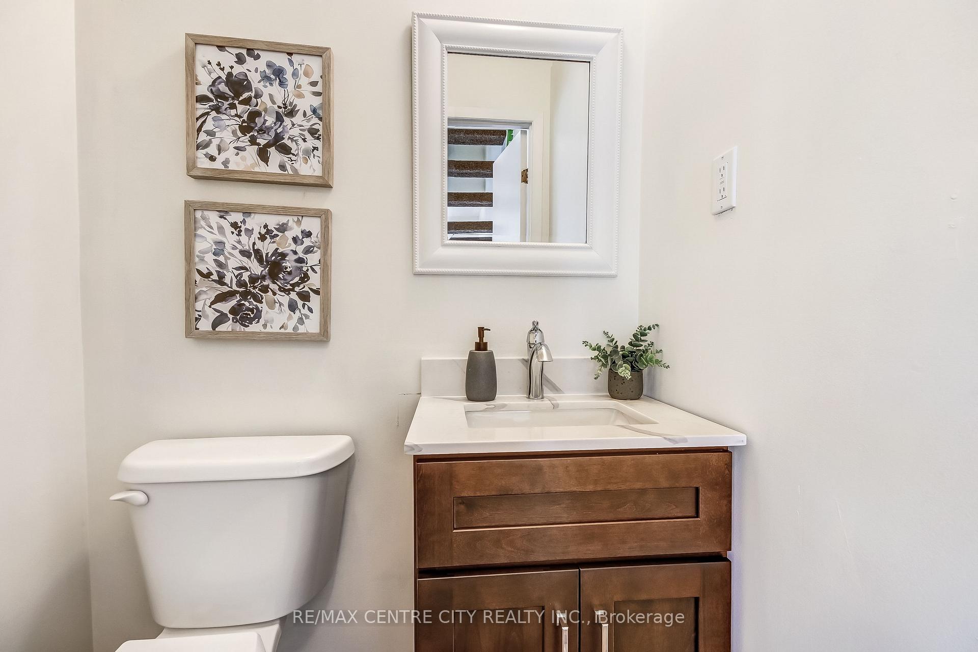 Photo 8 of Unit 30, 101 Highview Avenue E, London, South P — HOMEH