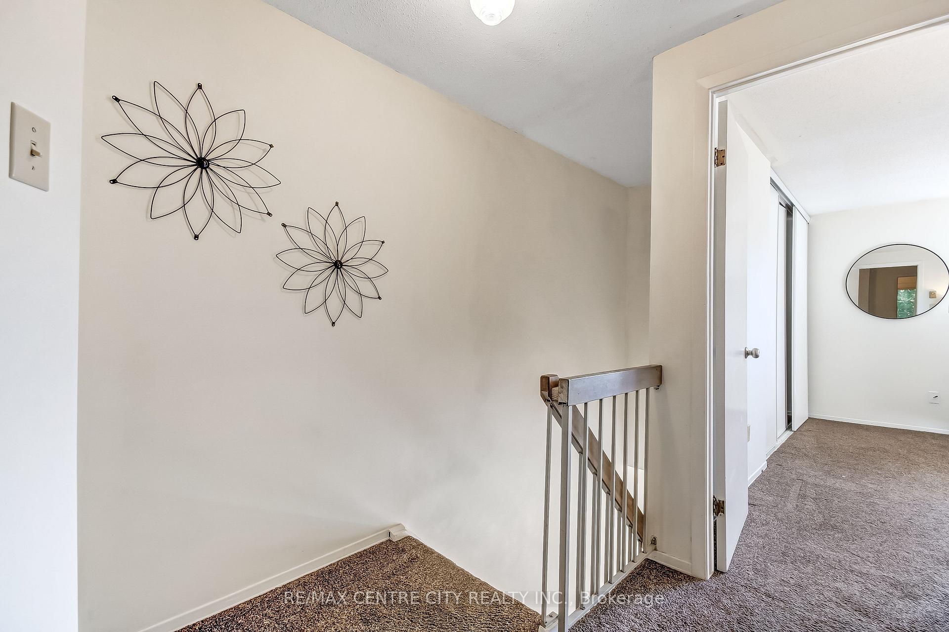 Photo 9 of Unit 30, 101 Highview Avenue E, London, South P — HOMEH
