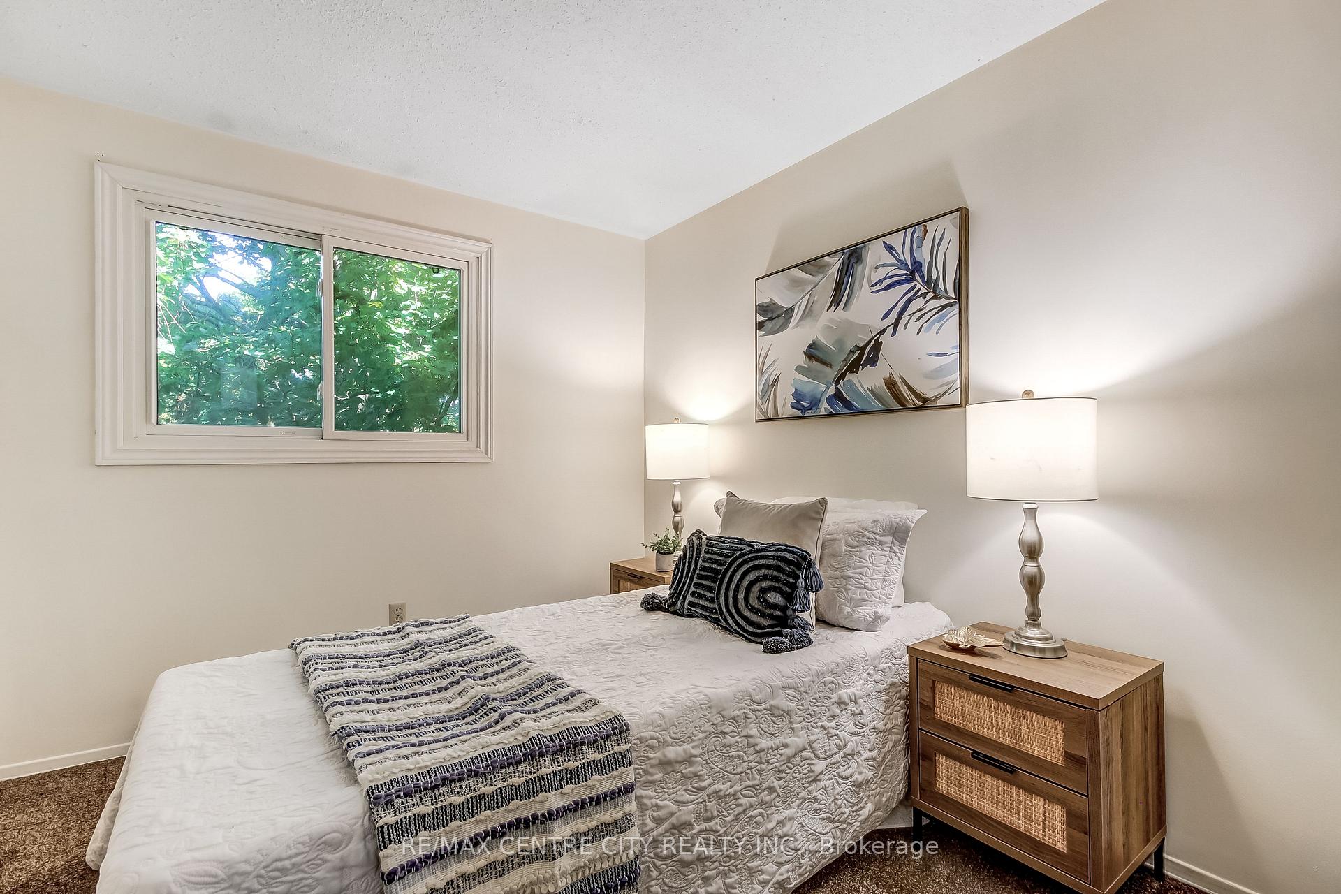 Photo 10 of Unit 30, 101 Highview Avenue E, London, South P — HOMEH
