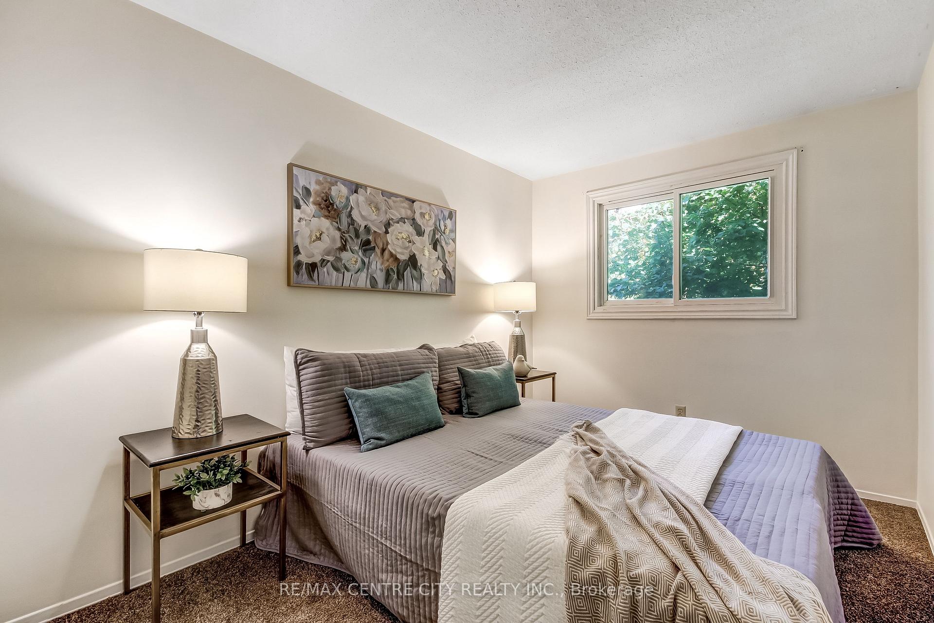 Photo 11 of Unit 30, 101 Highview Avenue E, London, South P — HOMEH