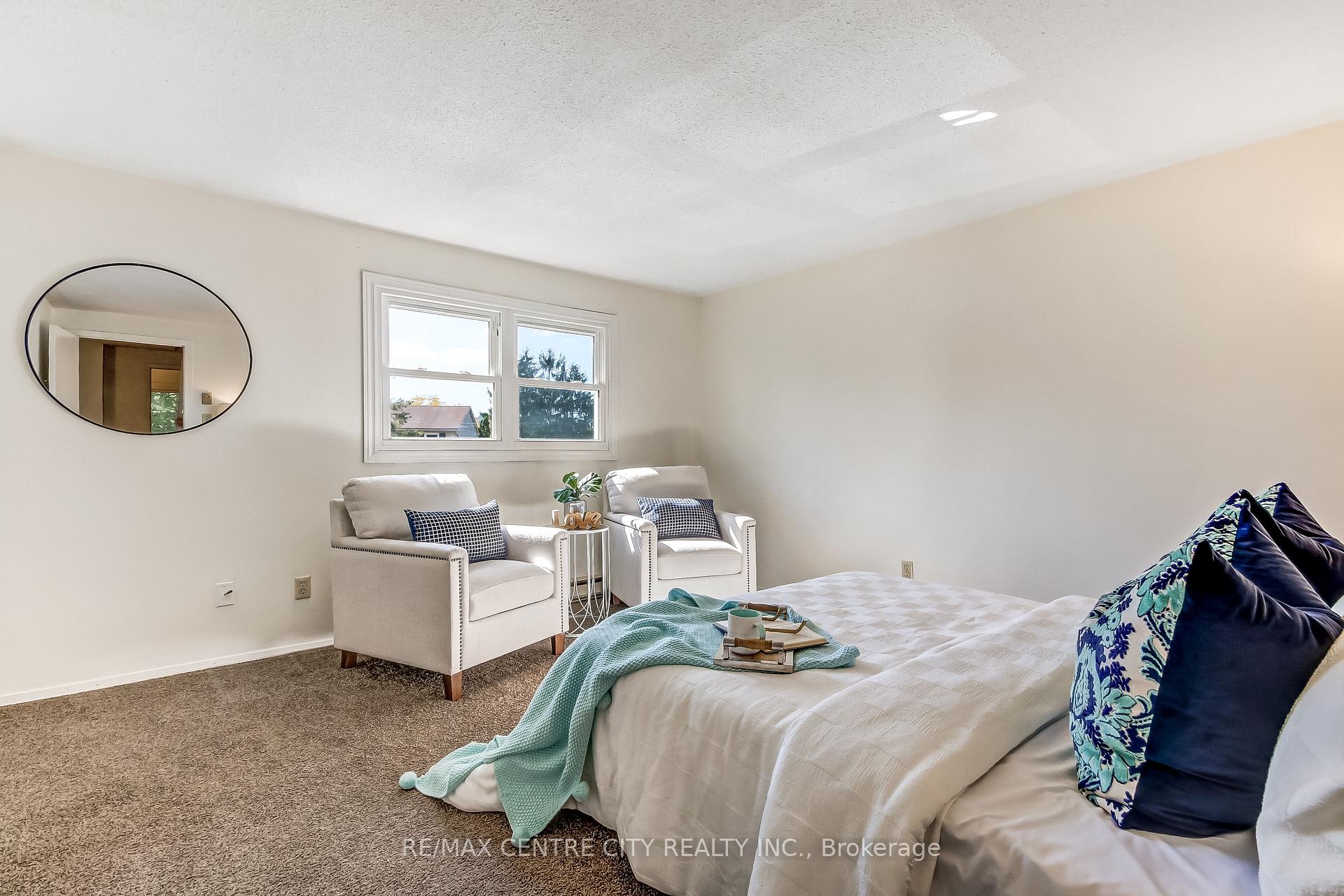 Photo 12 of Unit 30, 101 Highview Avenue E, London, South P — HOMEH
