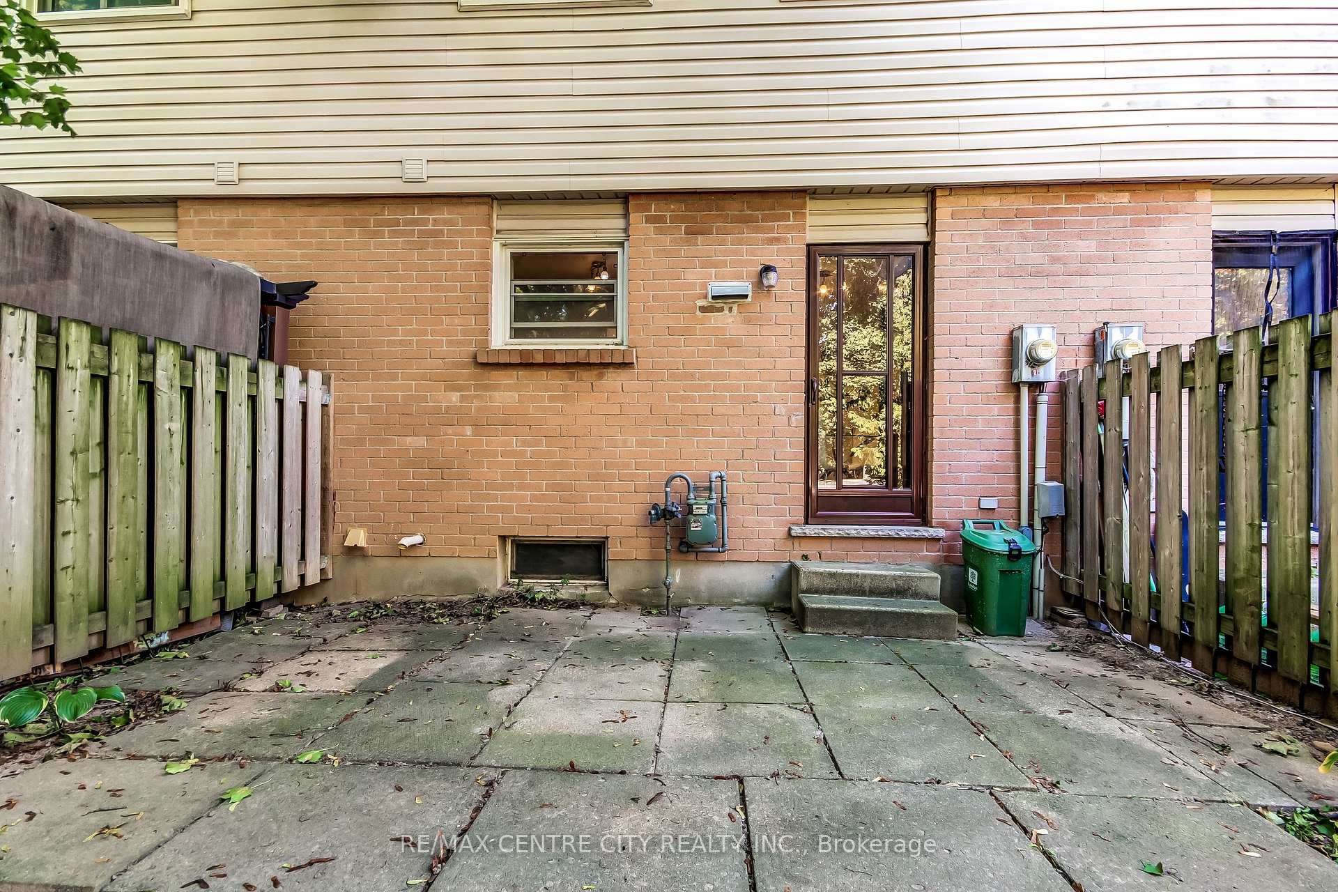 Photo 18 of Unit 30, 101 Highview Avenue E, London, South P — HOMEH