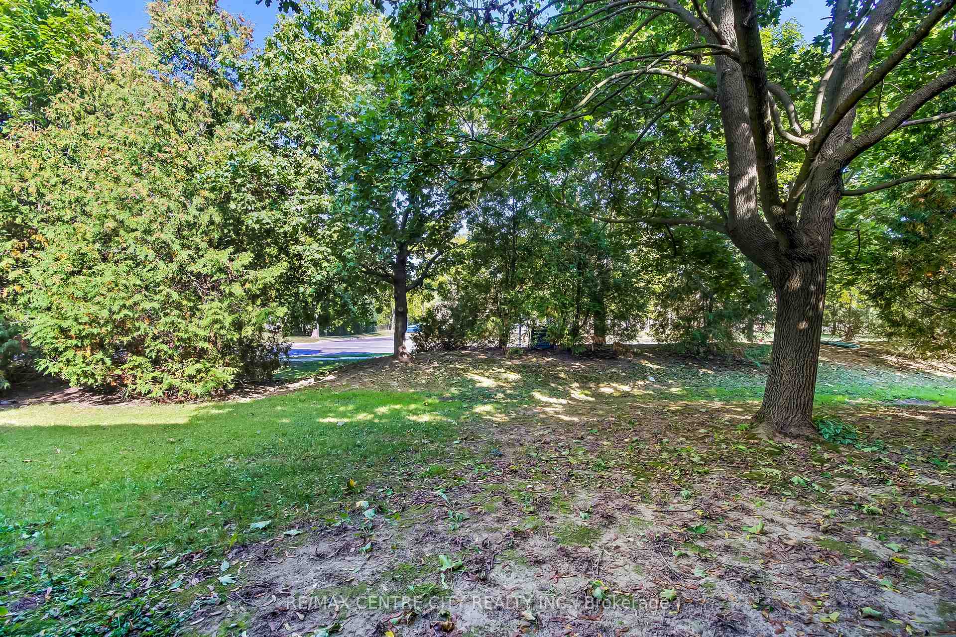 Photo 19 of Unit 30, 101 Highview Avenue E, London, South P — HOMEH