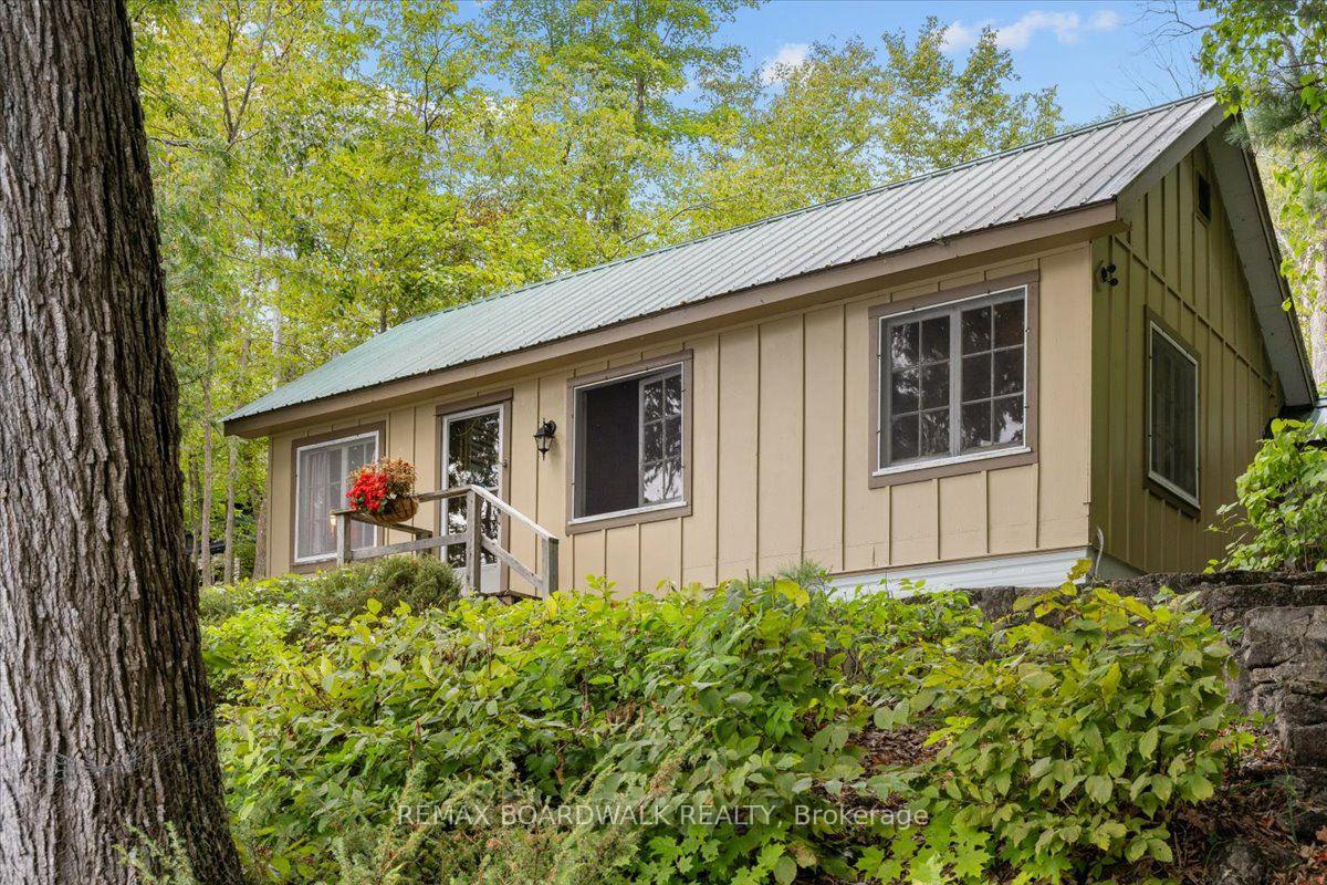 Photo 4 of 648 Bellows Bay Point, Rideau Lakes, Rideau Lakes (South Burgess) Twp — HOMEH