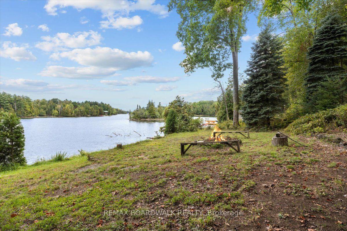 Photo 34 of 648 Bellows Bay Point, Rideau Lakes, Rideau Lakes (South Burgess) Twp — HOMEH