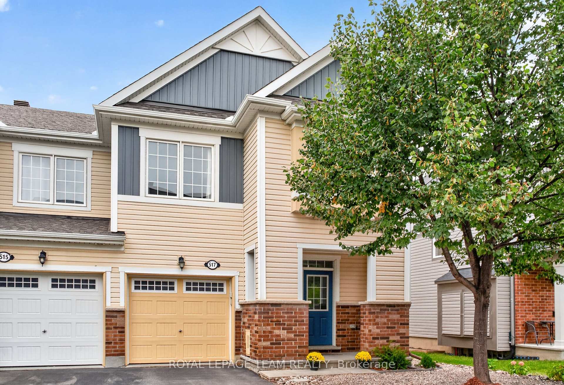 Photo 1 of 517 Foxlight Circle, Ottawa, Kanata - Emerald Meadows/Trailwest — HOMEH