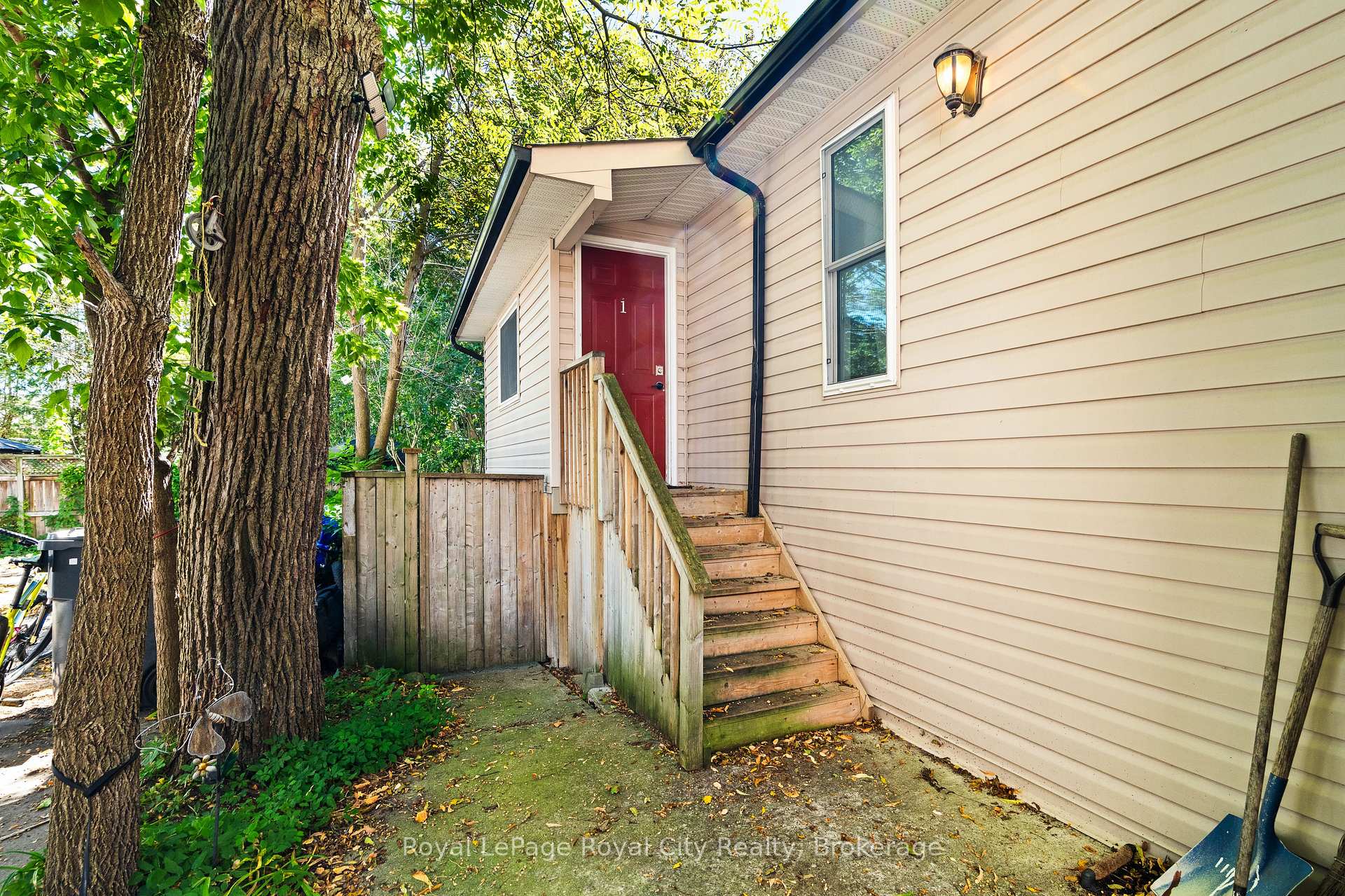 Photo 6 of 98 Waterloo Avenue, Guelph, Downtown — HOMEH