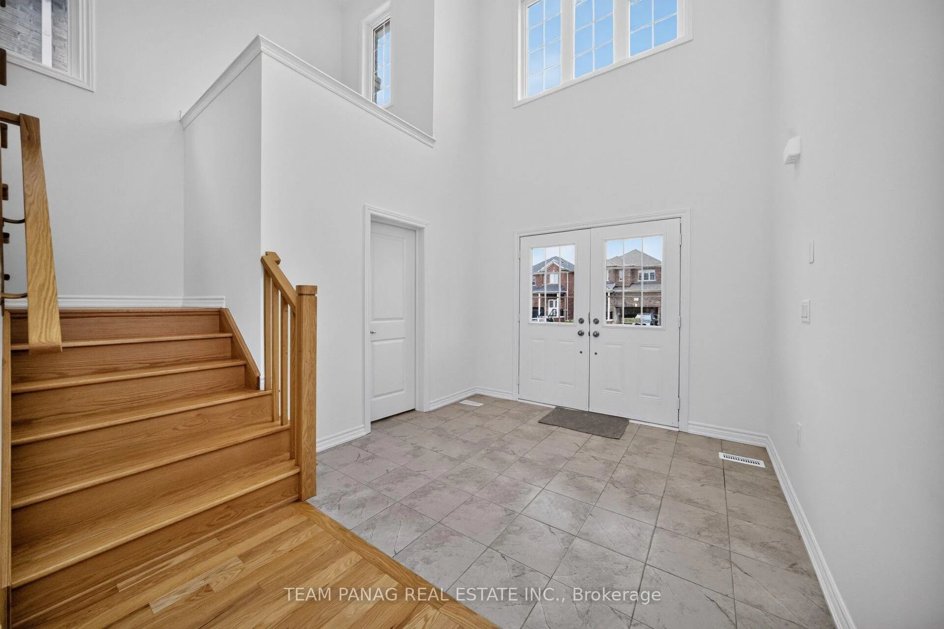 Photo 5 of 434 VanDusen Avenue, Southgate — HOMEH