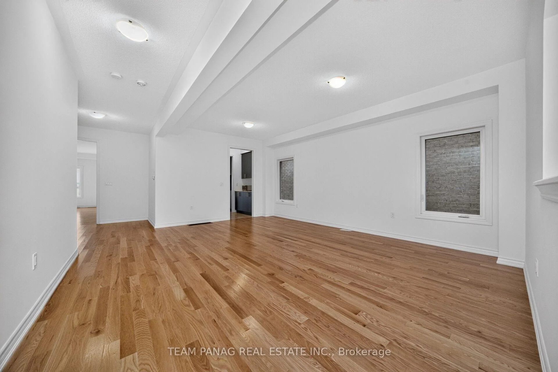 Photo 6 of 434 VanDusen Avenue, Southgate — HOMEH