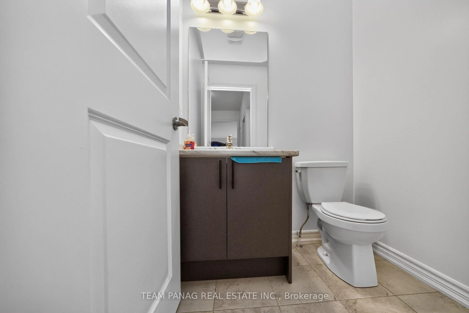 Photo 10 of 434 VanDusen Avenue, Southgate — HOMEH