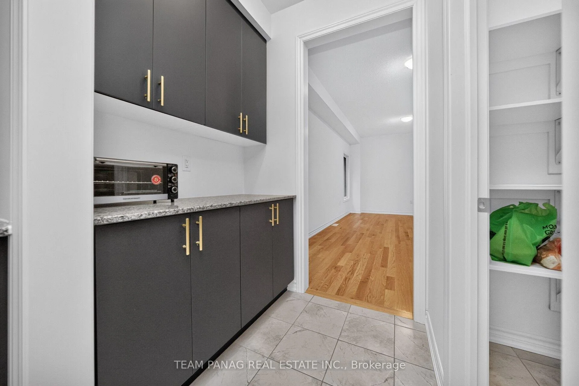 Photo 19 of 434 VanDusen Avenue, Southgate — HOMEH