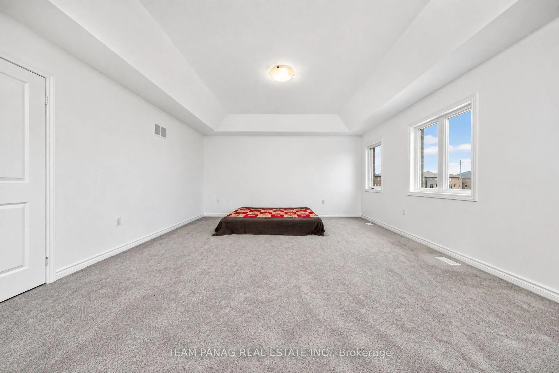 Photo 39 of 434 VanDusen Avenue, Southgate — HOMEH