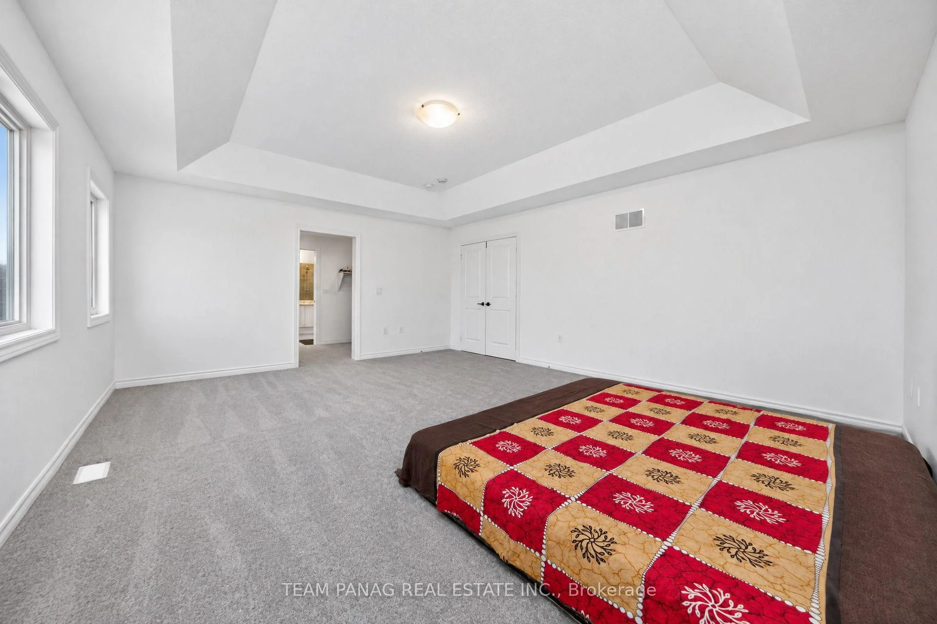 Photo 40 of 434 VanDusen Avenue, Southgate — HOMEH