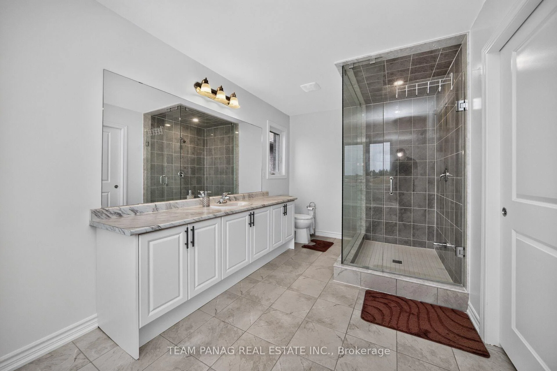 Photo 46 of 434 VanDusen Avenue, Southgate — HOMEH