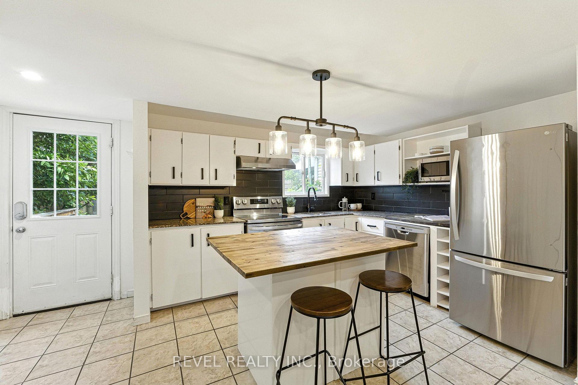 Photo 14 of 236 Cope Street, Hamilton, Homeside — HOMEH