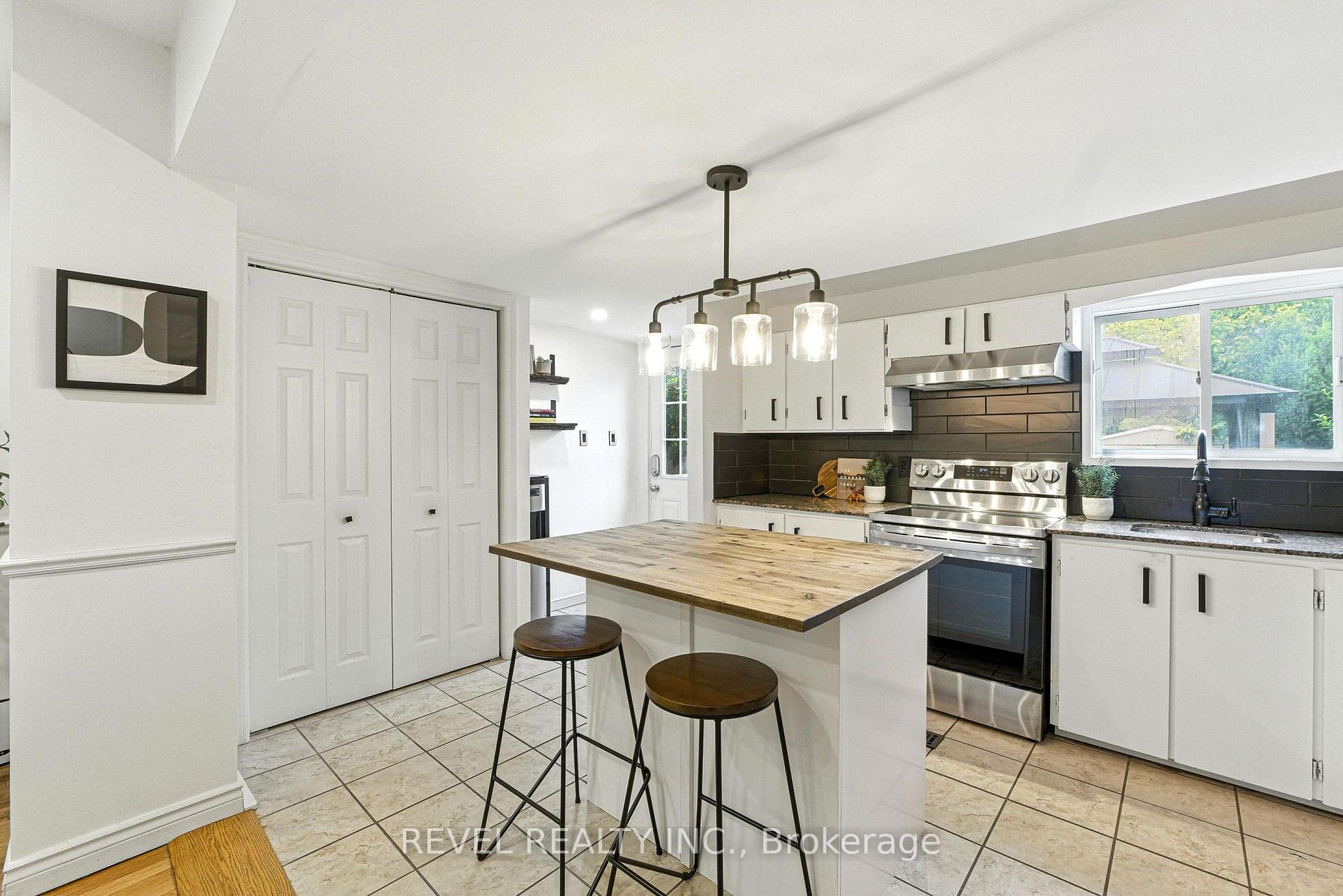 Photo 15 of 236 Cope Street, Hamilton, Homeside — HOMEH