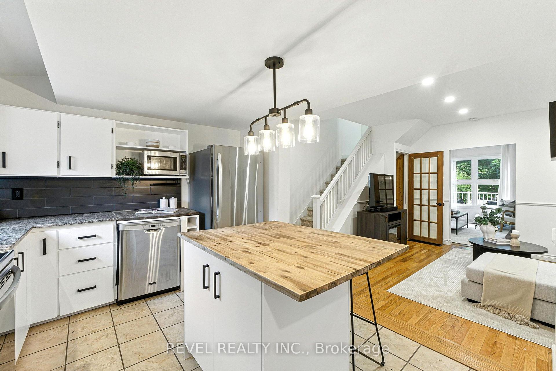 Photo 18 of 236 Cope Street, Hamilton, Homeside — HOMEH