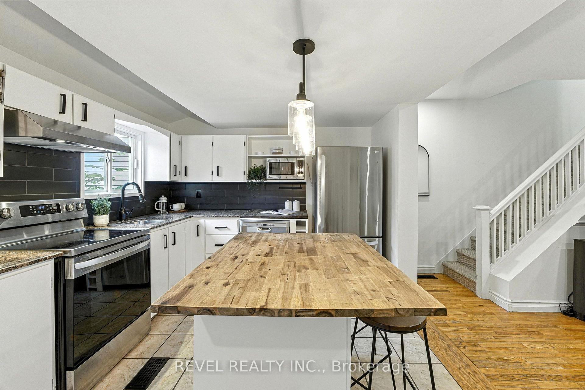 Photo 19 of 236 Cope Street, Hamilton, Homeside — HOMEH